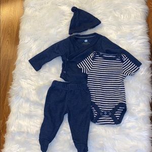 Cloud island 4 piece body suit